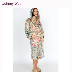 Johnny Was Robe